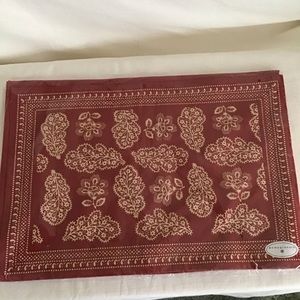 Pomegranate placemats set of 4 . Feather red. New condition